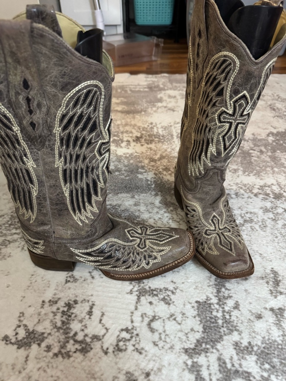 Corral women’s cowboy boots